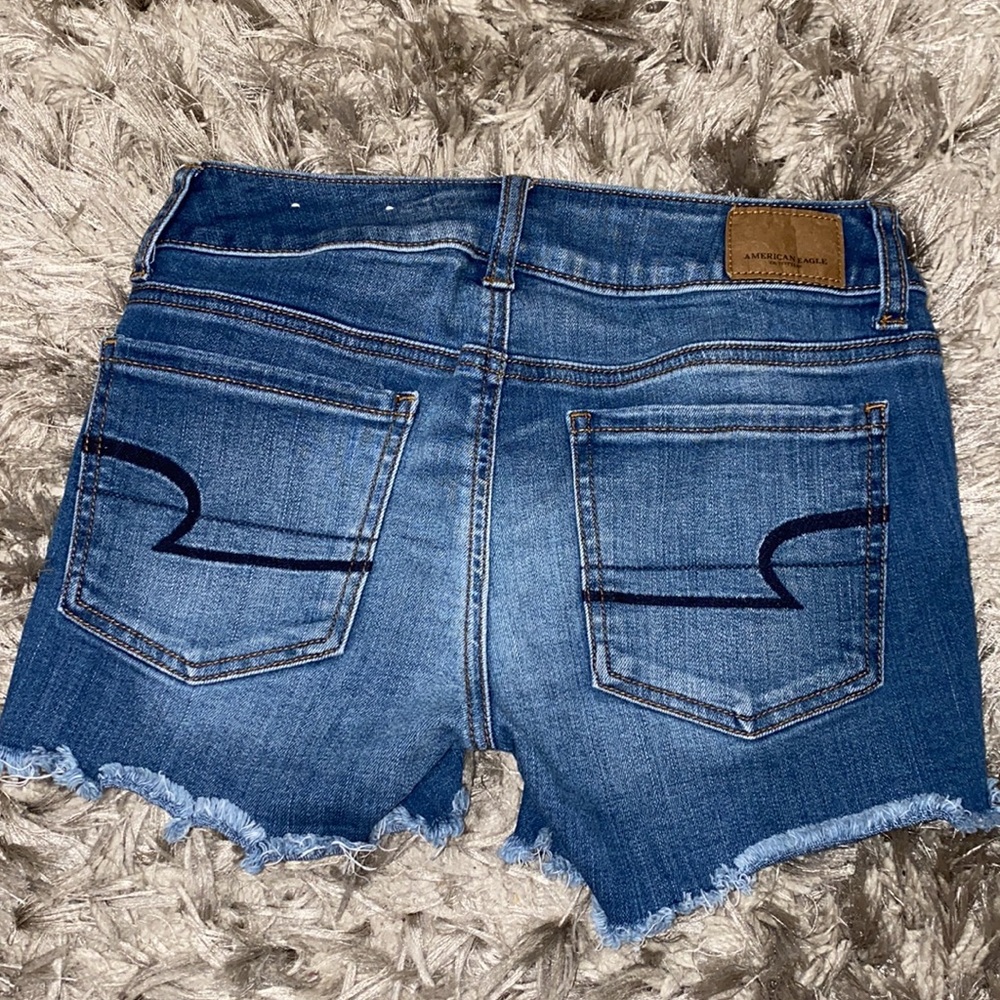 Size 0 AEO Super Stretch Midi Shorts